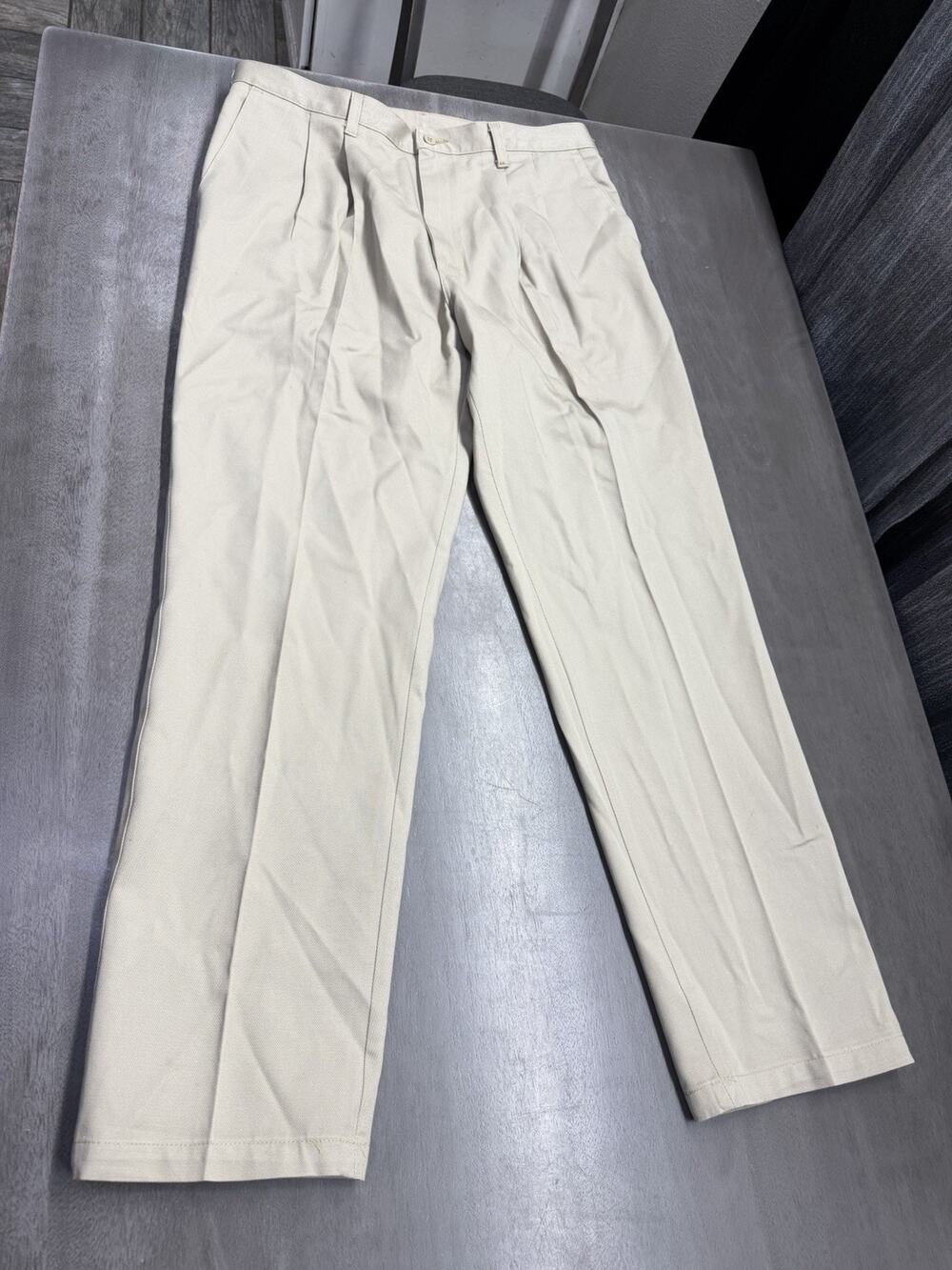 Wrangler Riata 95KH Mens Pleated Front Sz 34x32 Actual Beige